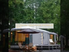 Casa de cápsula espacial de aço de 8 toneladas com painéis solares Iluminação LED