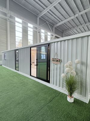 Bull 30*30 Lâmpada plana Iluminação 40ft Container expansível Casa T65mm EPS Placa de aço de cor e espessura do chão 18mm
