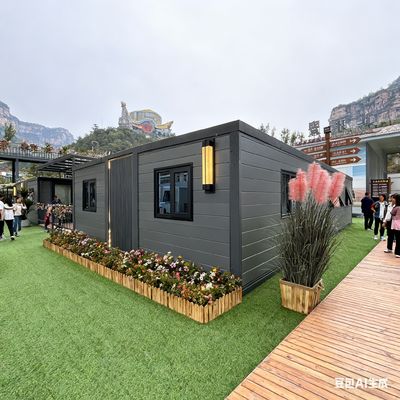 40ft Expandable Container Home with L11800*W2200*H2480mm Fold Size 4.6 Tons Net Weight and Customizable Wiring