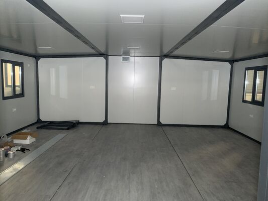 Container dobrável de 20 pés com banheiro de separação húmido-seco, isolamento térmico e sonoro e vida útil de 30-40 anos